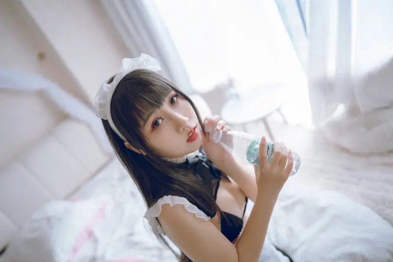 不呆猫 NO.009 女仆 – 065.webp