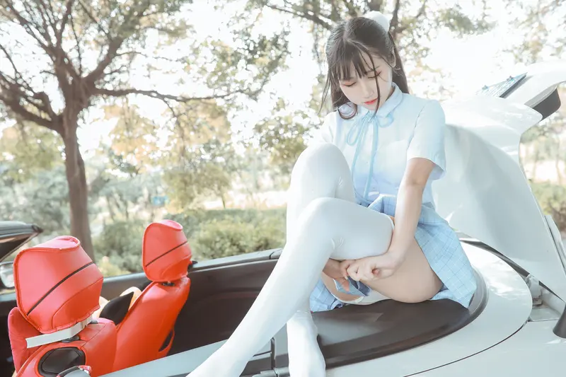 不呆猫 NO.024 白丝过膝袜 – 010.webp