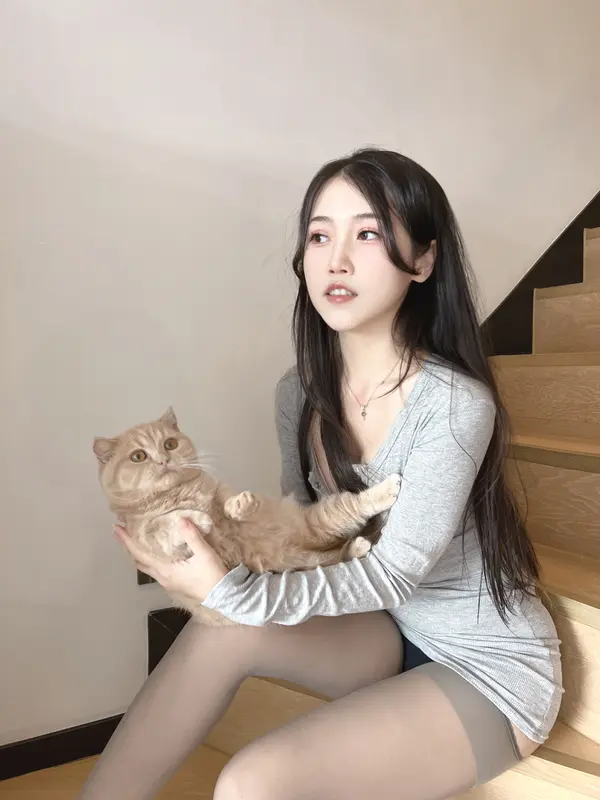 不呆猫 NO.036 居家猫猫女友 – 012.webp