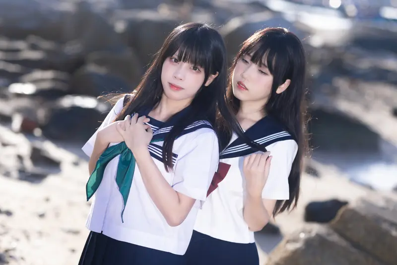 不呆猫 NO.043 &三無人型 水手服百合黑丝 – 006.webp