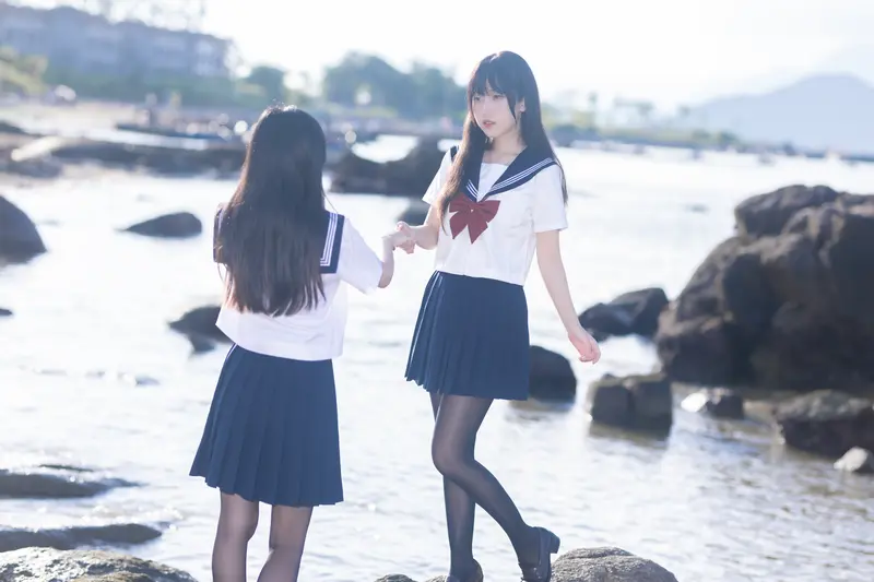 不呆猫 NO.043 &三無人型 水手服百合黑丝 – 007.webp