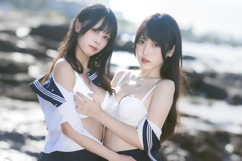 不呆猫 NO.043 &三無人型 水手服百合黑丝 – 025.webp