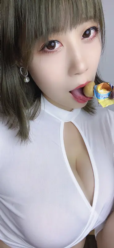 奈汐酱nice NO.015 不务正业小秘书 – 017.webp