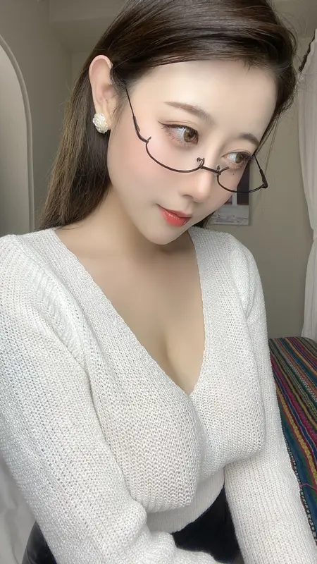 奈汐酱nice NO.039 24号自拍本 姐姐 – 003.webp