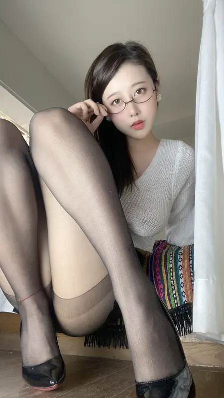 奈汐酱nice NO.039 24号自拍本 姐姐 – 072.webp