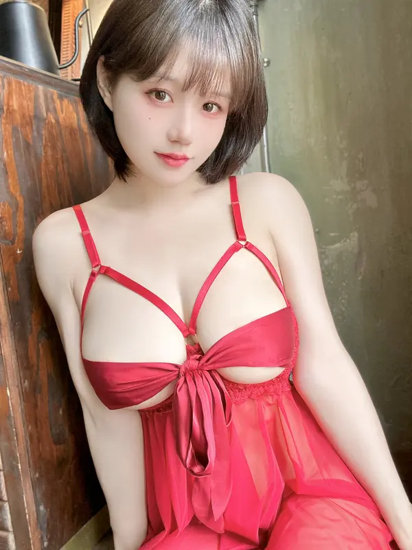 小仓千代w – NO.079 红色情趣 – 001.webp