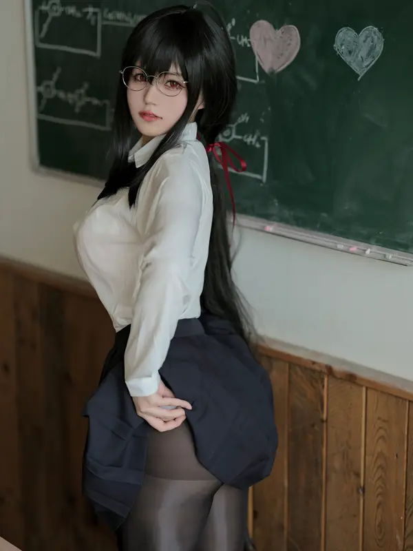 小仓千代w – NO.091 碧蓝航线 大凤JK – 013.webp