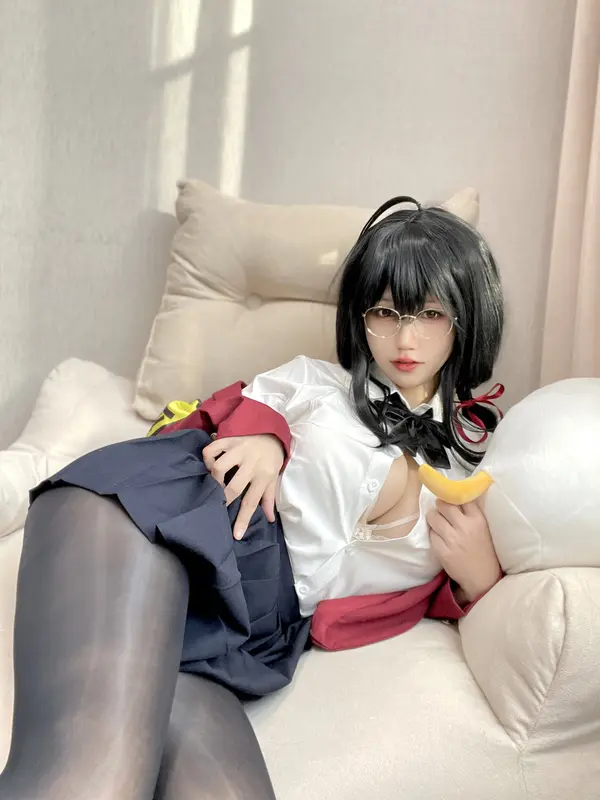 小倉千代：碧藍航線大鳳JK制服誘惑