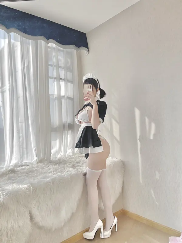 小仓千代w – NO.096 W女仆 – 029.webp