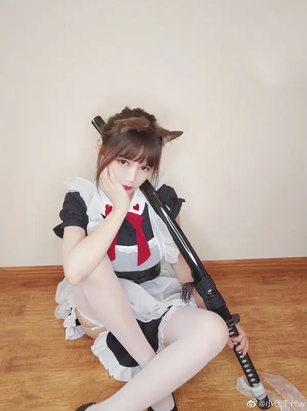 小仓千代w 微博图 带刀女仆 – 004.webp