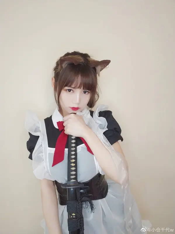 小仓千代w 微博图 带刀女仆 – 005.webp
