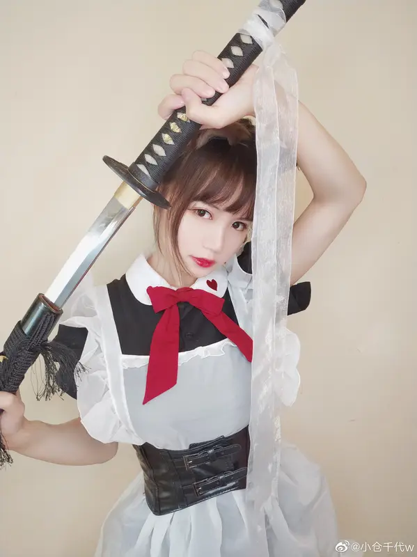小仓千代w 微博图 带刀女仆 – 007.webp