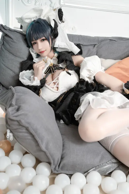 小倉千代、魅惑の柴郡猫
