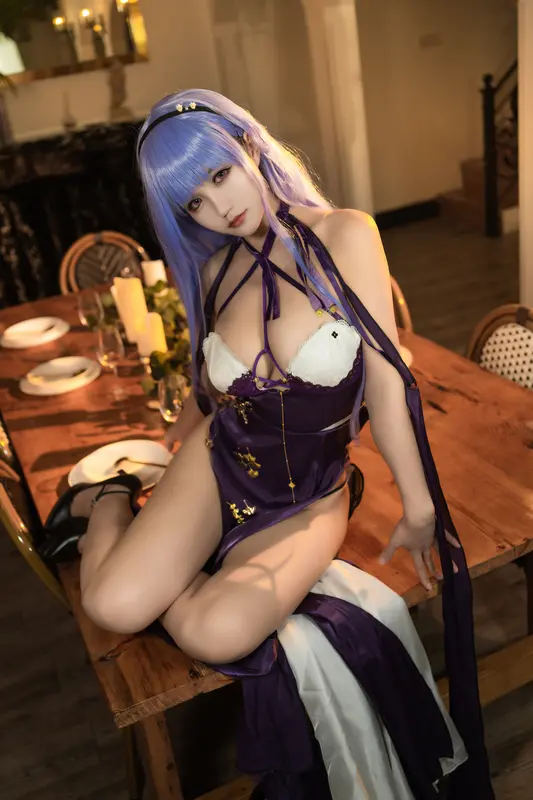 小仓千代：黛朵礼服下的秘密花园