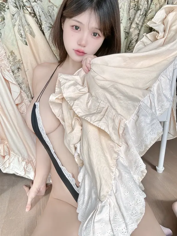 小仓千代w - NO.070 黑色蕾丝连体 – 010.webp