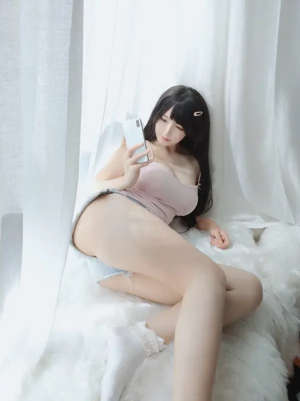 小仓千代w NO.002 粉色吊带 – 035.webp