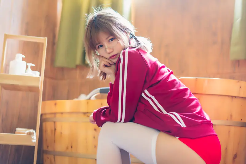 小仓千代w NO.004 红色体操服 – 001.webp