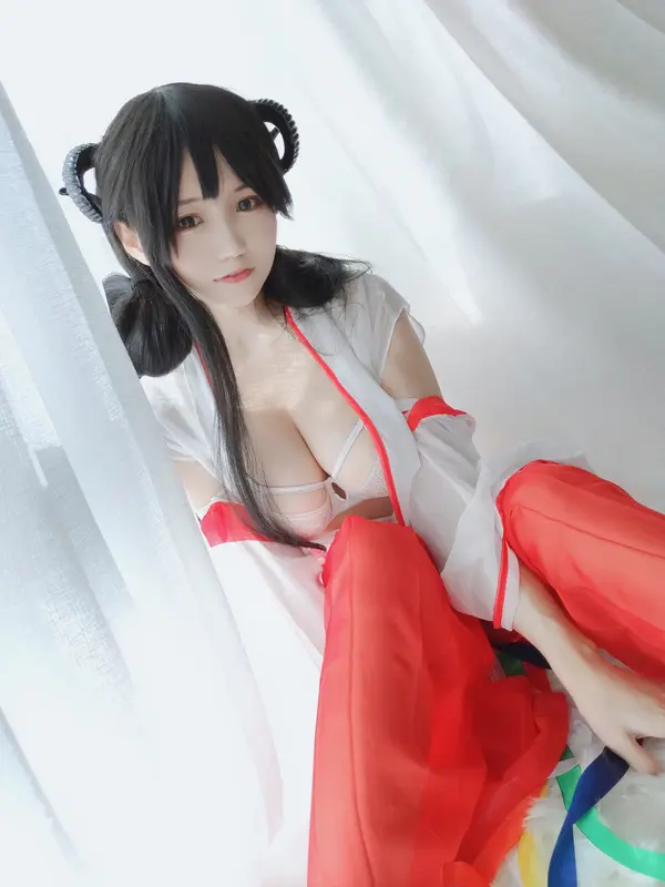 千代巫女：神聖之美的化身