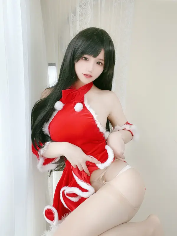 小仓千代w NO.015 红色圣诞礼物裙 – 016.webp