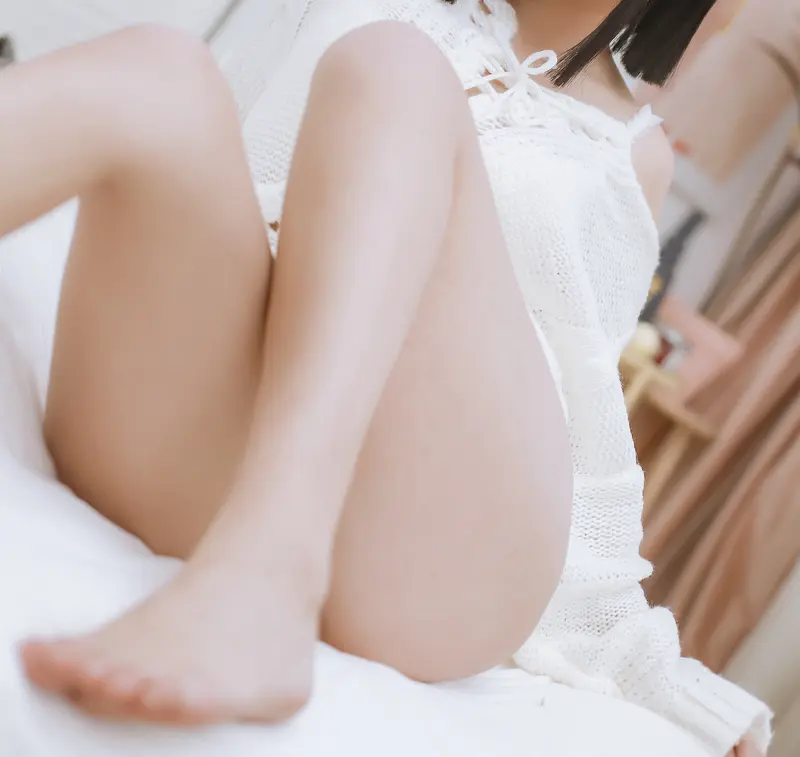 日奈娇 NO.017 毛衣私房 – 002.webp