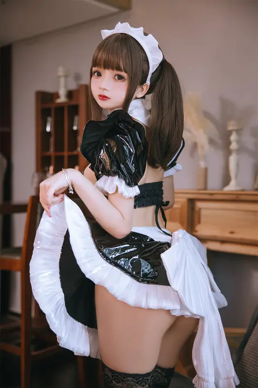 日奈娇 NO.061 皮质女仆 – 013.webp