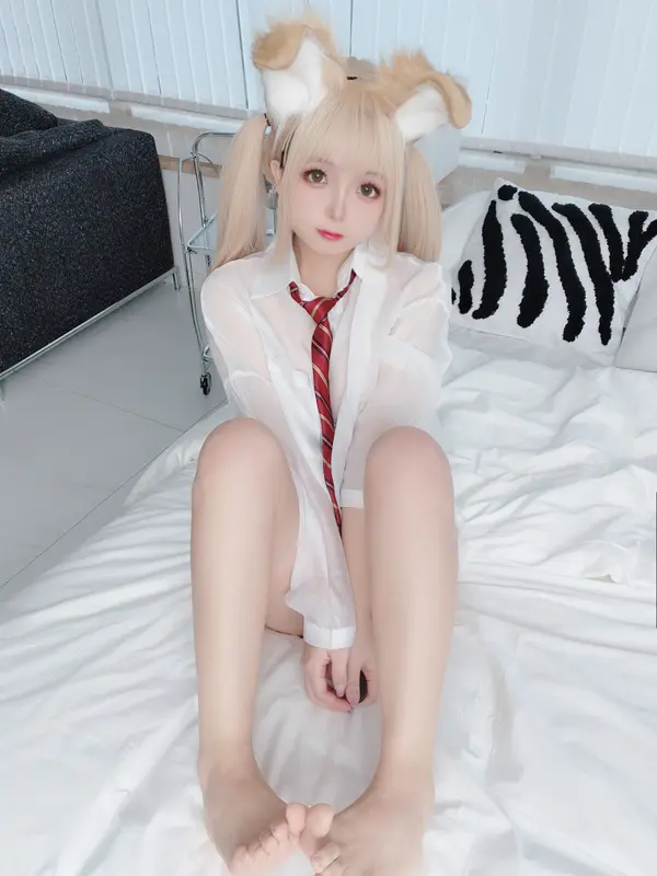 日奈娇 NO.065 衬衫小狗 自拍 – 006.webp