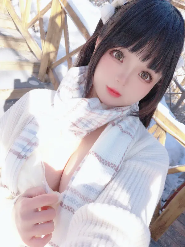 日奈娇 NO.072 雪地少女 自拍 – 002.webp