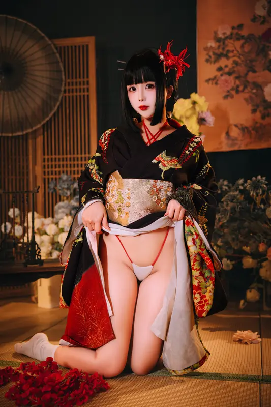Hina: L'Incarnation envoûtante de la Courtisane Kitsune