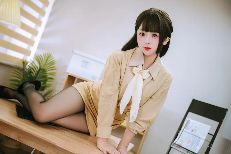 日奈娇 NO.151 秘书 – 012.webp