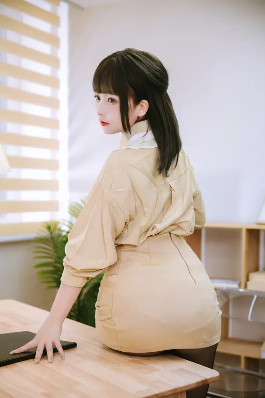 日奈娇 NO.151 秘书 – 021.webp