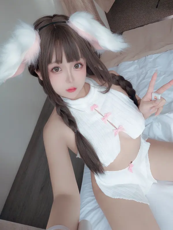 日奈娇 NO.179 补偿兔兔 – 004.webp