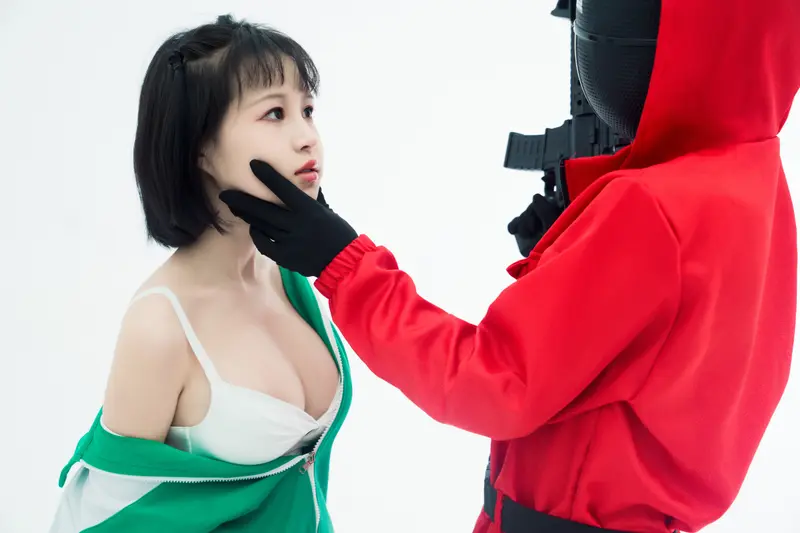 星澜是澜澜叫澜妹呀 NO.006 鱿鱼游戏 – 013.webp