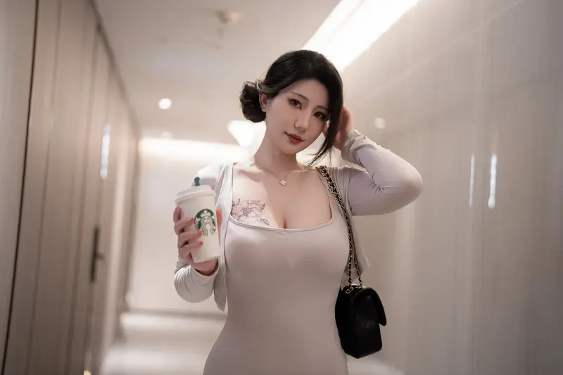 星澜是澜澜叫澜妹呀 NO.026 都市之夜 – 001.webp