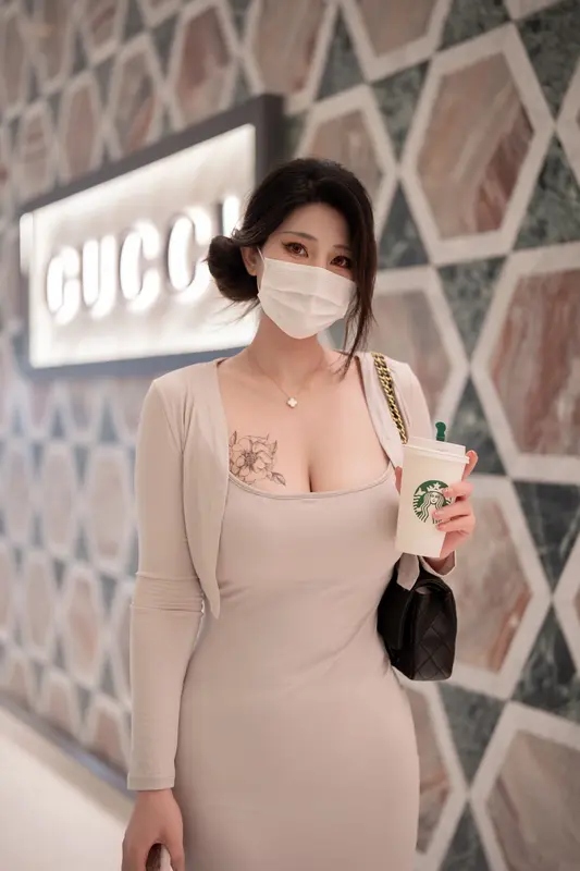 星澜是澜澜叫澜妹呀 NO.026 都市之夜 – 042.webp