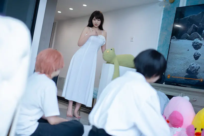 星澜是澜澜叫澜妹呀 NO.027 哥哥的朋友 – 001.webp