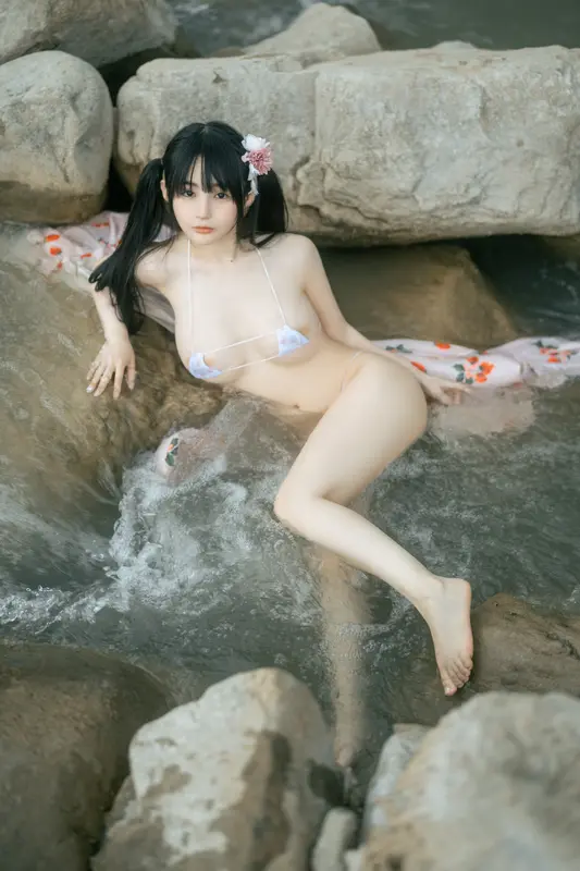 Nene Sakurai: Captivating Kimono & Yukata Allure