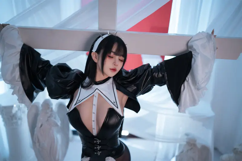 桜井宁宁 NO.080 皮衣修女 – 006.webp