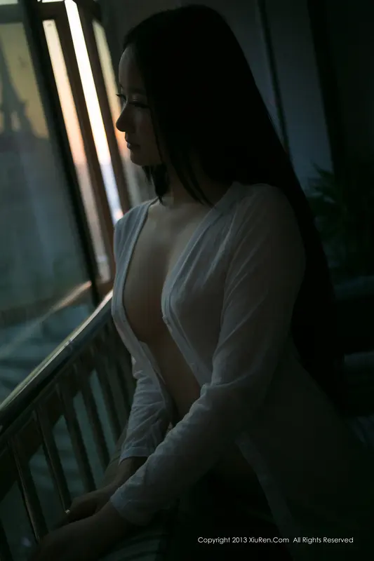 [XIUREN秀人网]2013.09.10 NO.0008 胡琦Seven 私房 – 005.webp