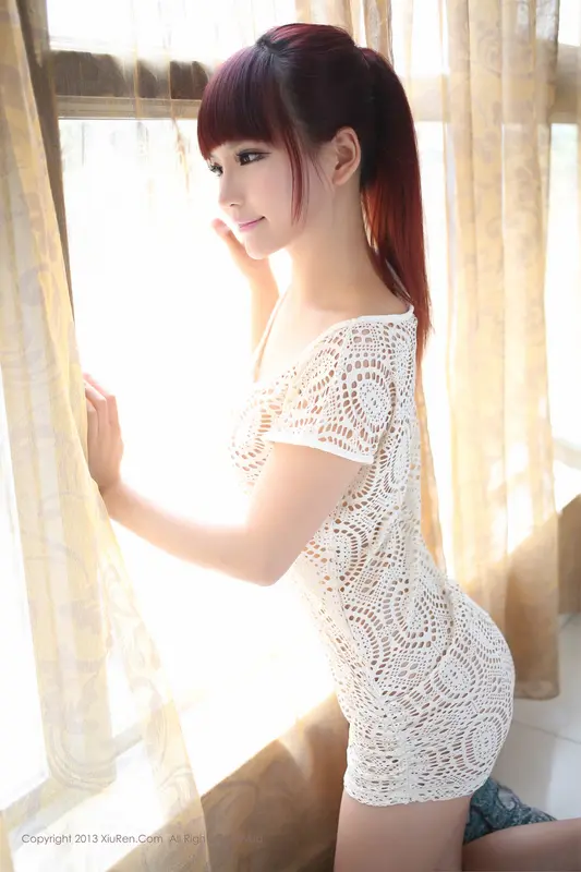妮兒私房寫真：性感誘惑的完美釋放