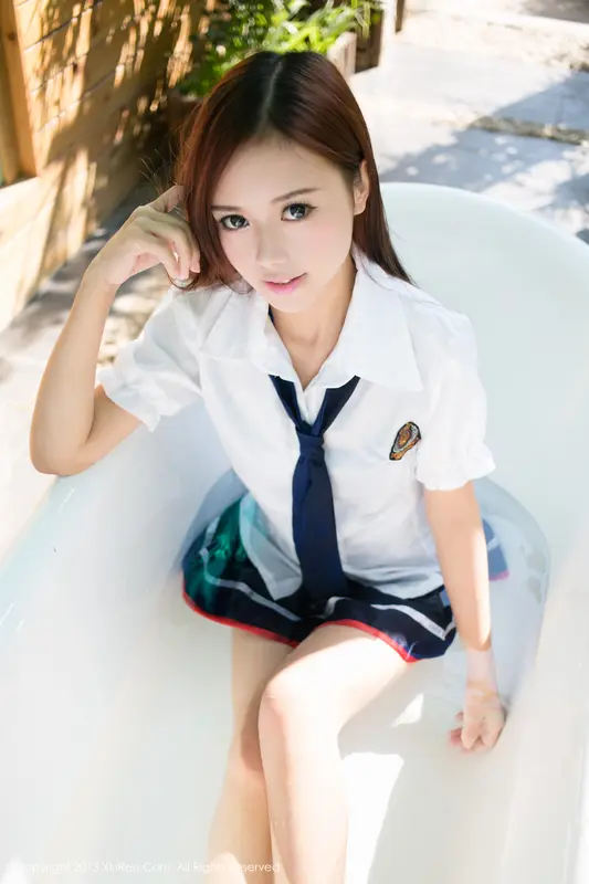 [XIUREN秀人网]2013.09.22 NO.0014 邻家少女羽住0922 – 053.webp