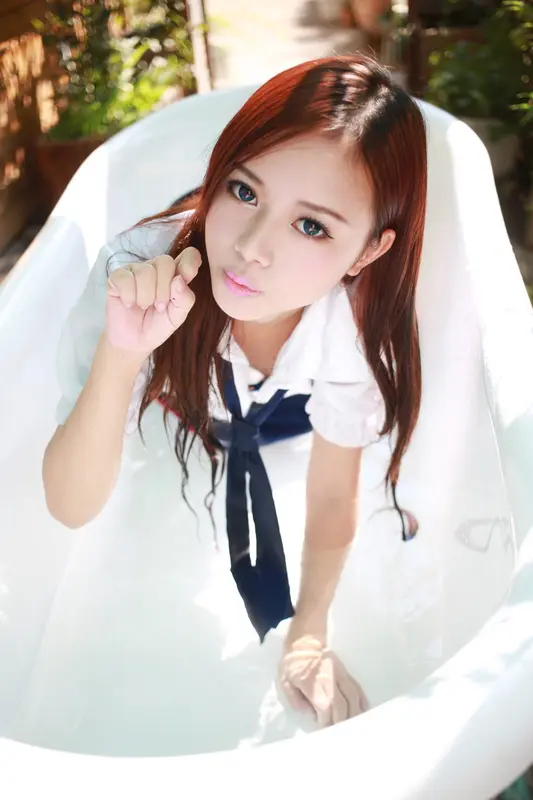 [XIUREN秀人网]2013.09.22 NO.0014 邻家少女羽住0922 – 063.webp
