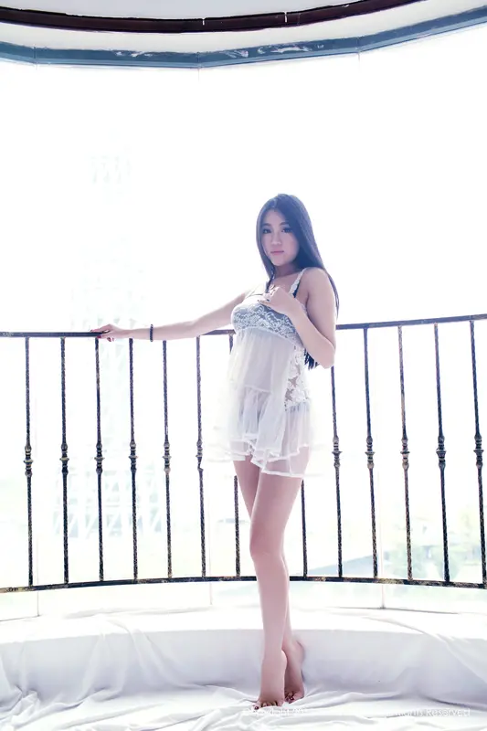 [XIUREN秀人网]2013.10.18 No.032 Tiffany_小梦 – 021.webp