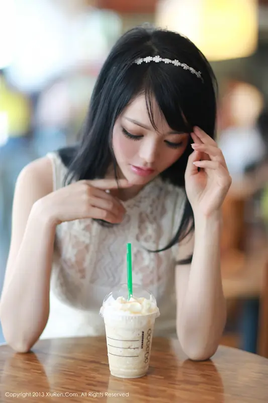 [XIUREN秀人网]2013.10.25 No.038 AngelaLee李玲 – 044.webp