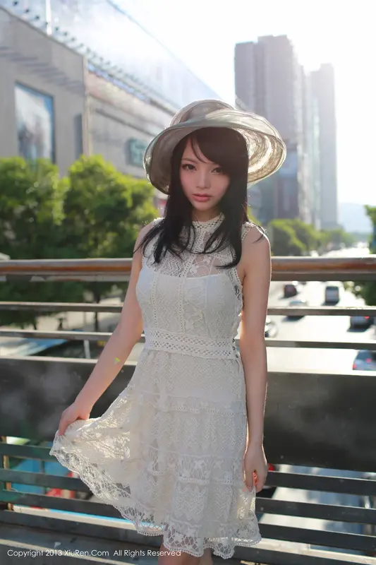 [XIUREN秀人网]2013.10.25 No.038 AngelaLee李玲 – 052.webp
