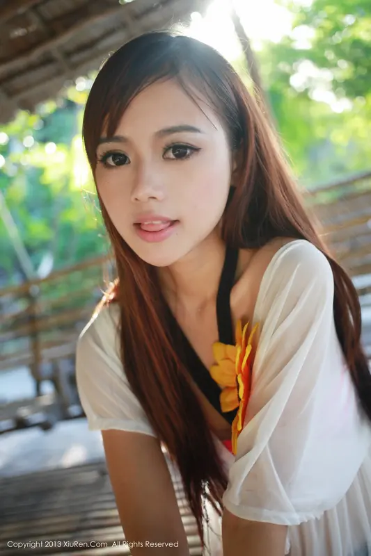 Toro Hazumi's Ethereal Beauty: A December Dream