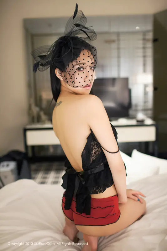 大小姐AYU的性感時尚寫真：Mode的誘惑