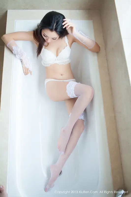 [XIUREN秀人网]2013.12.31 NO.077 Mode 燕甘甘 – 037.webp
