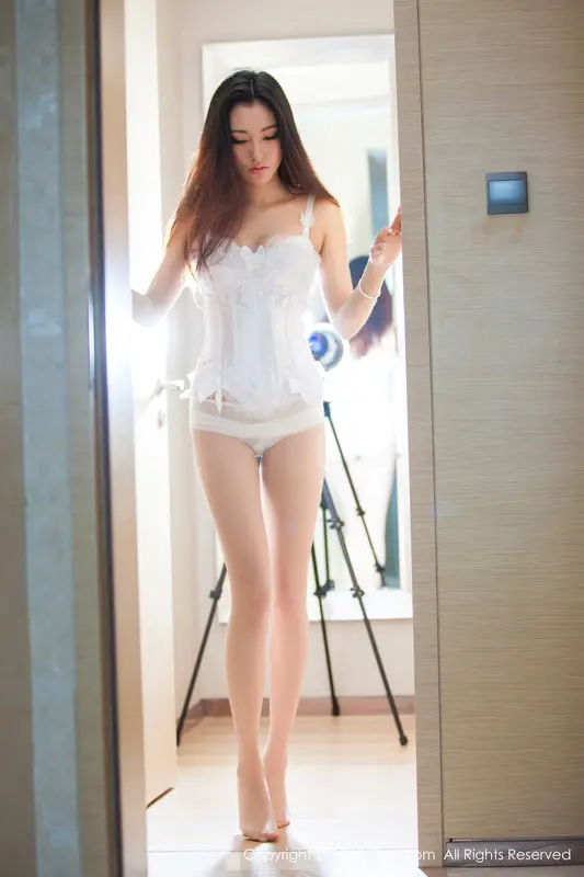 [XIUREN秀人网]2013.12.31 NO.077 Mode 燕甘甘 – 064.webp