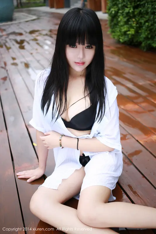 [XIUREN秀人网]2014.07.18 No.176 泰国旅拍合集 – 005.webp