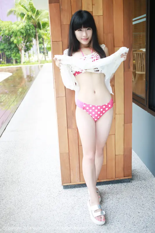 Verna Liu's Alluring July Photo Collection